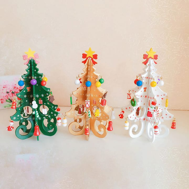 The Woodland Snowflake Tabletop Tree