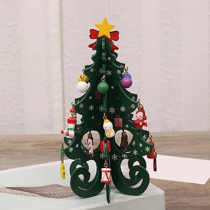 The Woodland Snowflake Tabletop Tree