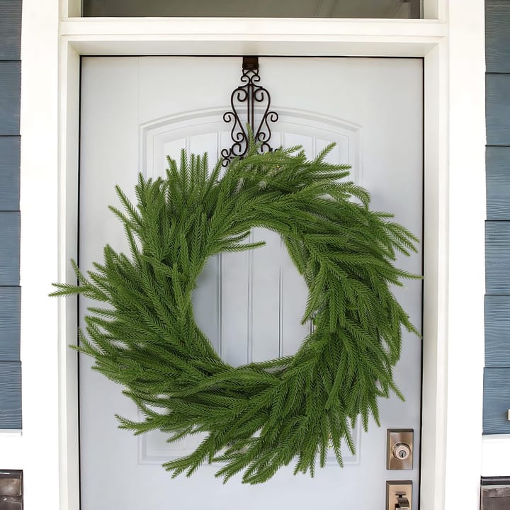The Norfolk Pine Garland