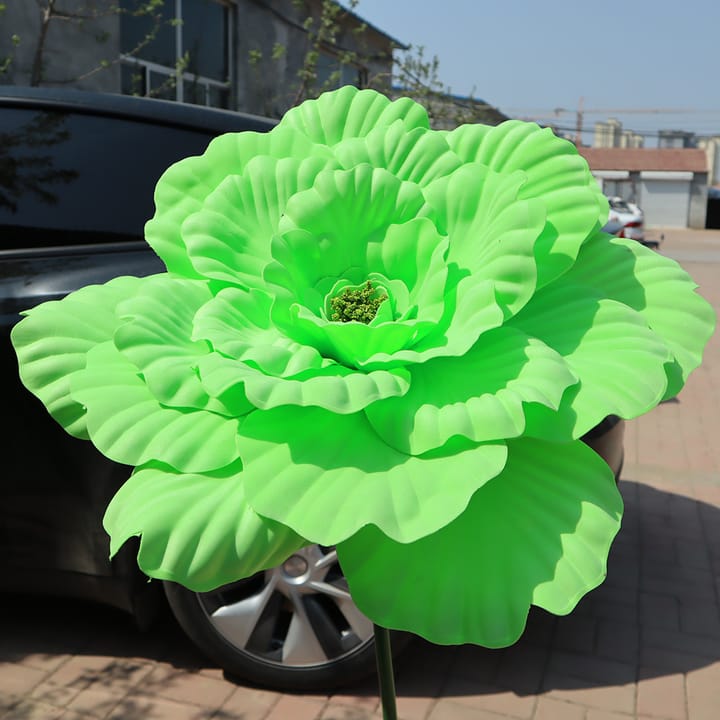 The Grand Peony Bloom, Green