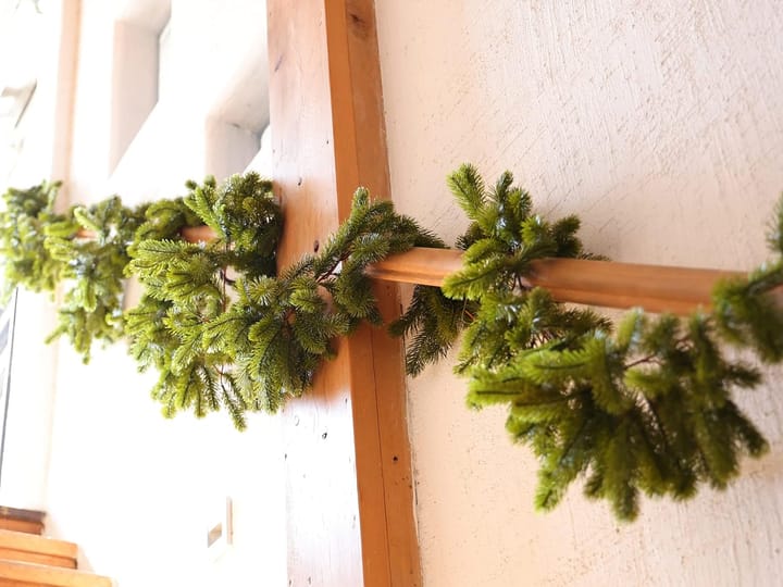The Cedar Line Garland