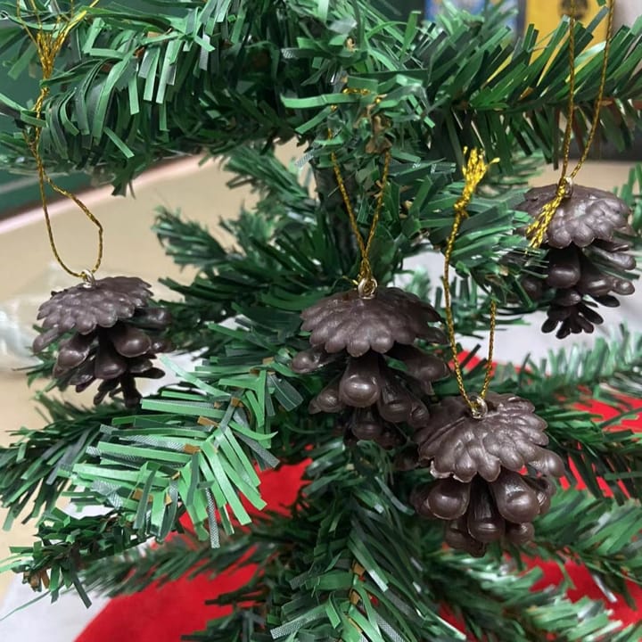 The Mini Pinecone Christmas Tree