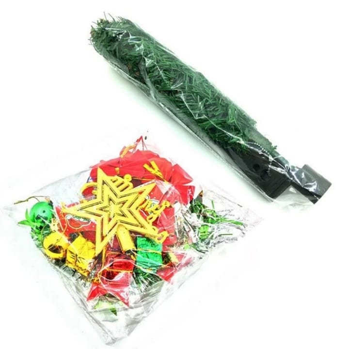 The Mini Pinecone Christmas Tree, Tree with ornaments