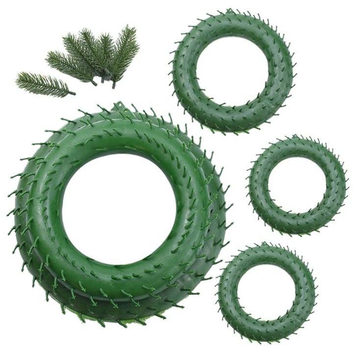 The Green Spiked Wreath Frame