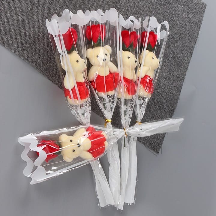 The Mini Bear Rose Bouquet, Red