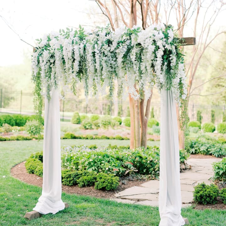 The Wisteria Cascade Garland