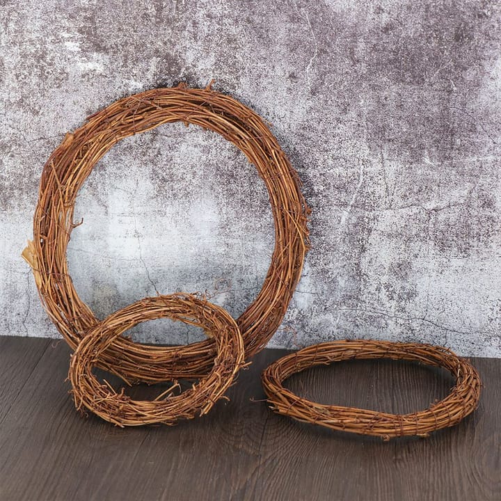 The Rattan Vine Wreath Ring