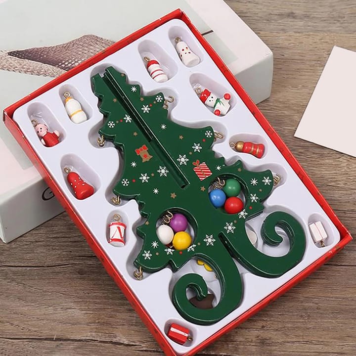 The Woodland Snowflake Tabletop Tree