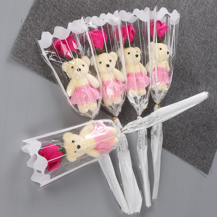 The Mini Bear Rose Bouquet, Rose Red