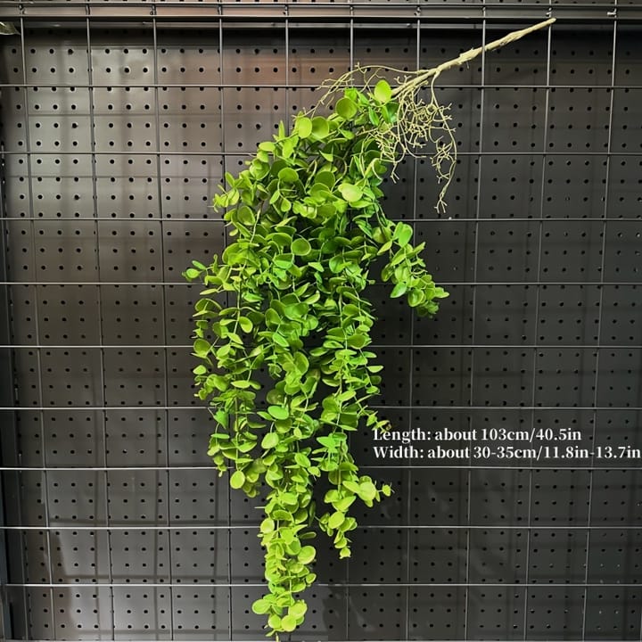 The Cascading Fern Vine, Green five-leaf vine