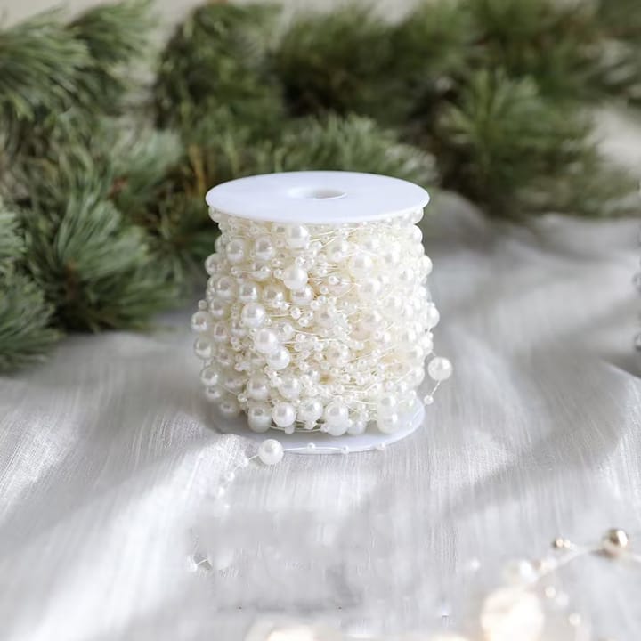 The Pearl Cascade Garland Roll, White