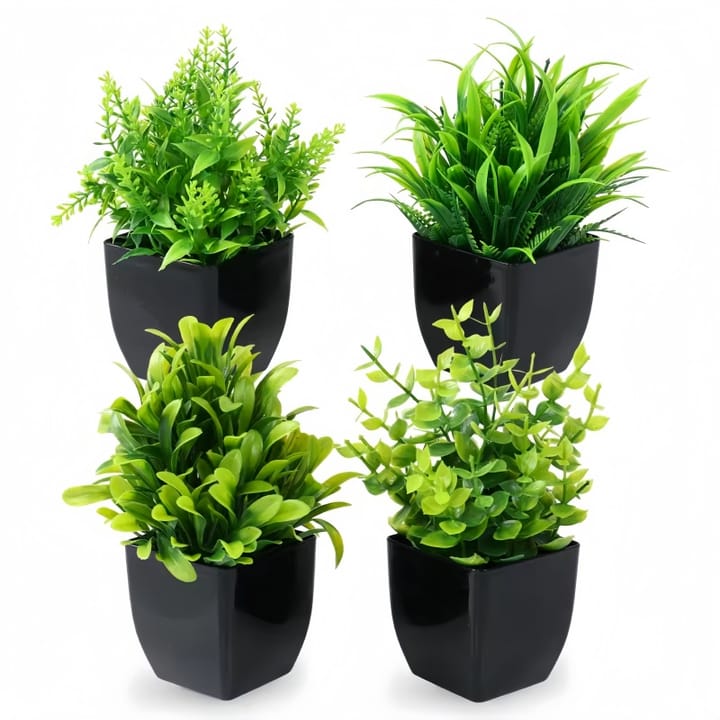 The Mini Potted Green