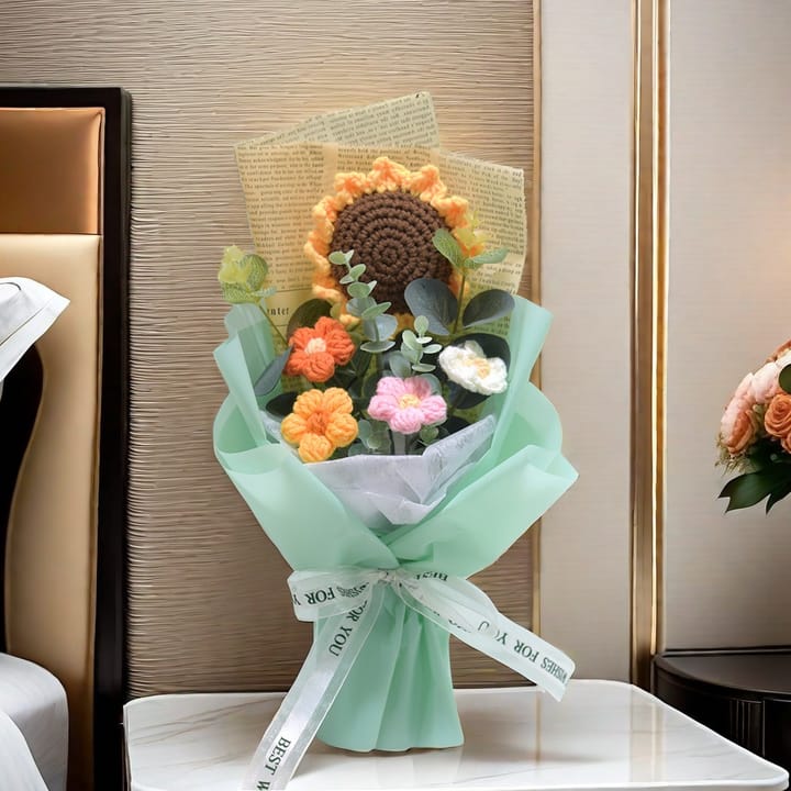The Crochet Sunflower Bouquet, Light green