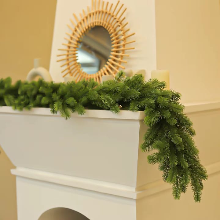 The Cedar Line Garland