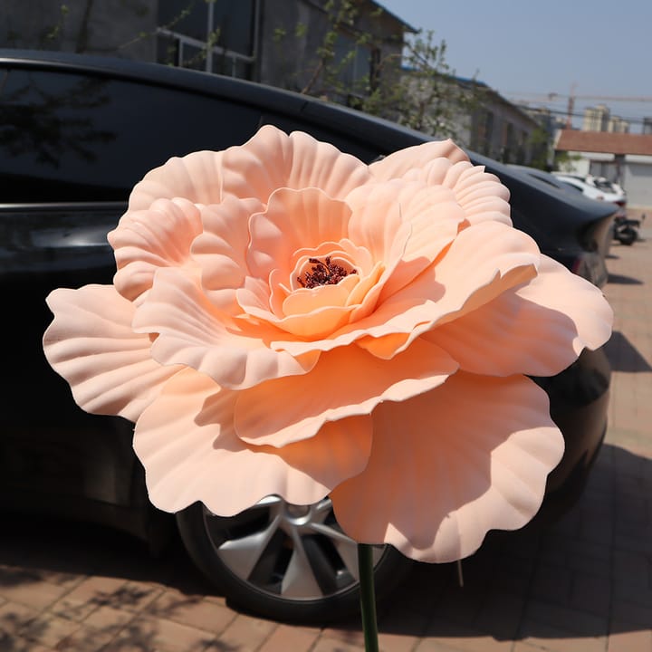 The Grand Peony Bloom, Champagne